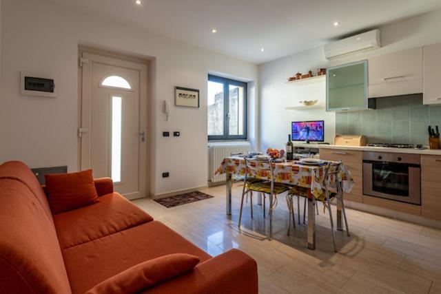 Casa Matisse Apartment Pianello Del Lario Bagian luar foto