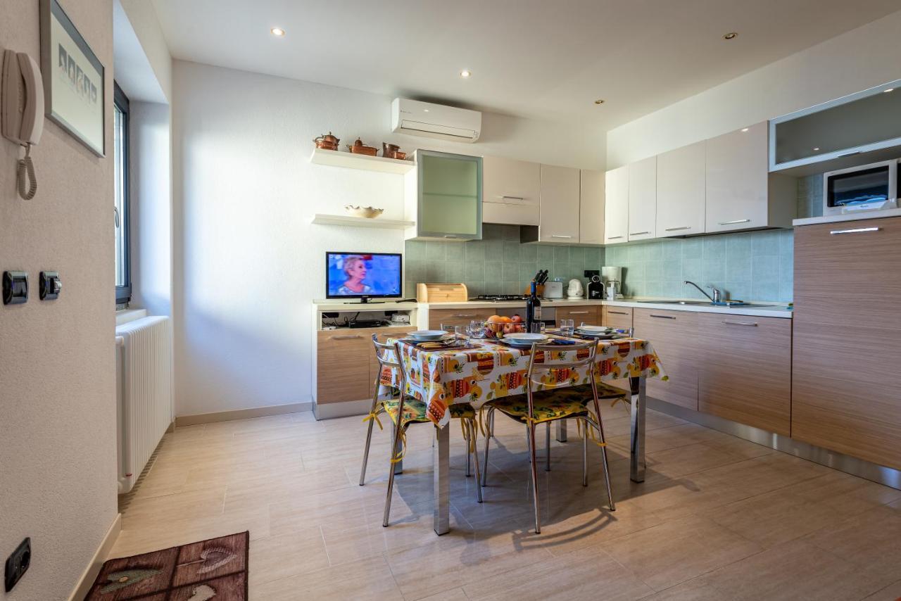 Casa Matisse Apartment Pianello Del Lario Bagian luar foto